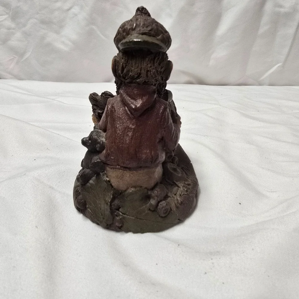 1991 Tom Clark Gnome Figure Yogi Baseball Glove Woodspirits Collection Used VTG